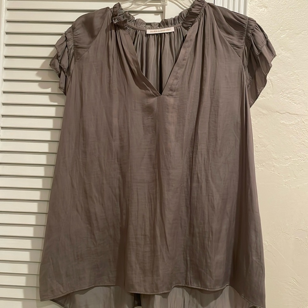 Pookie & Sebastian woman’s ruffled top